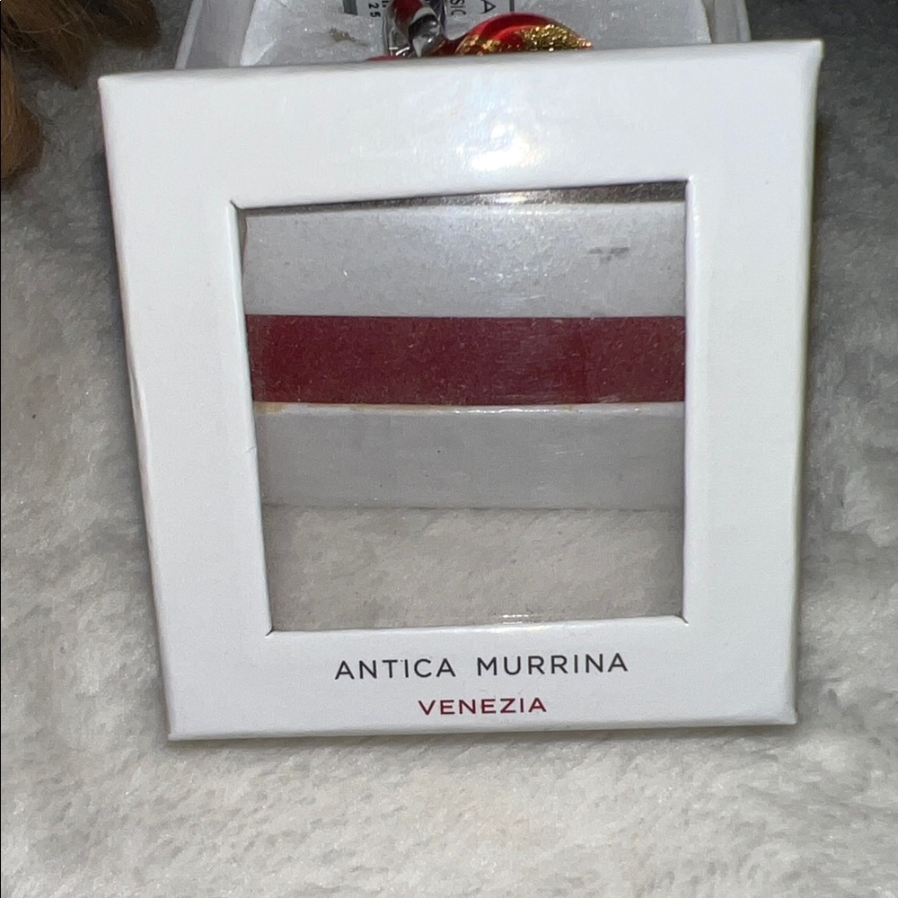 Elegant Red and Gold Heart Pendant - Picture 3 of 5